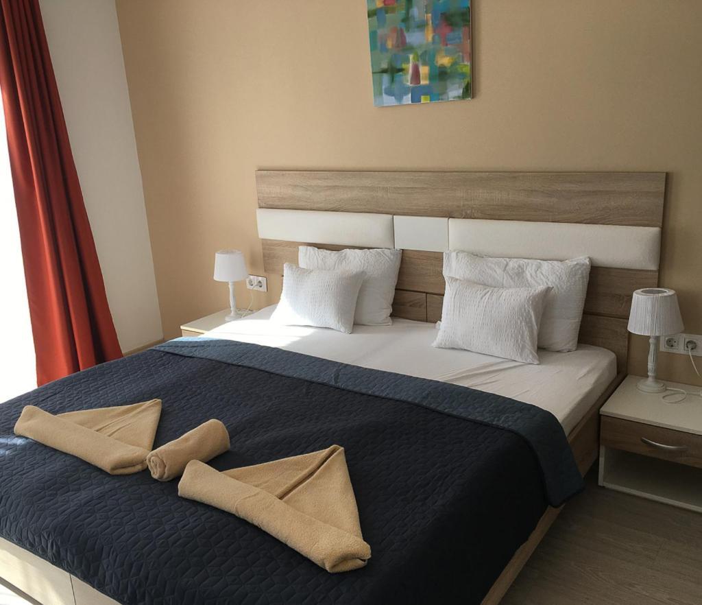Hotel Pallone بالاتونفوريد المظهر الخارجي الصورة