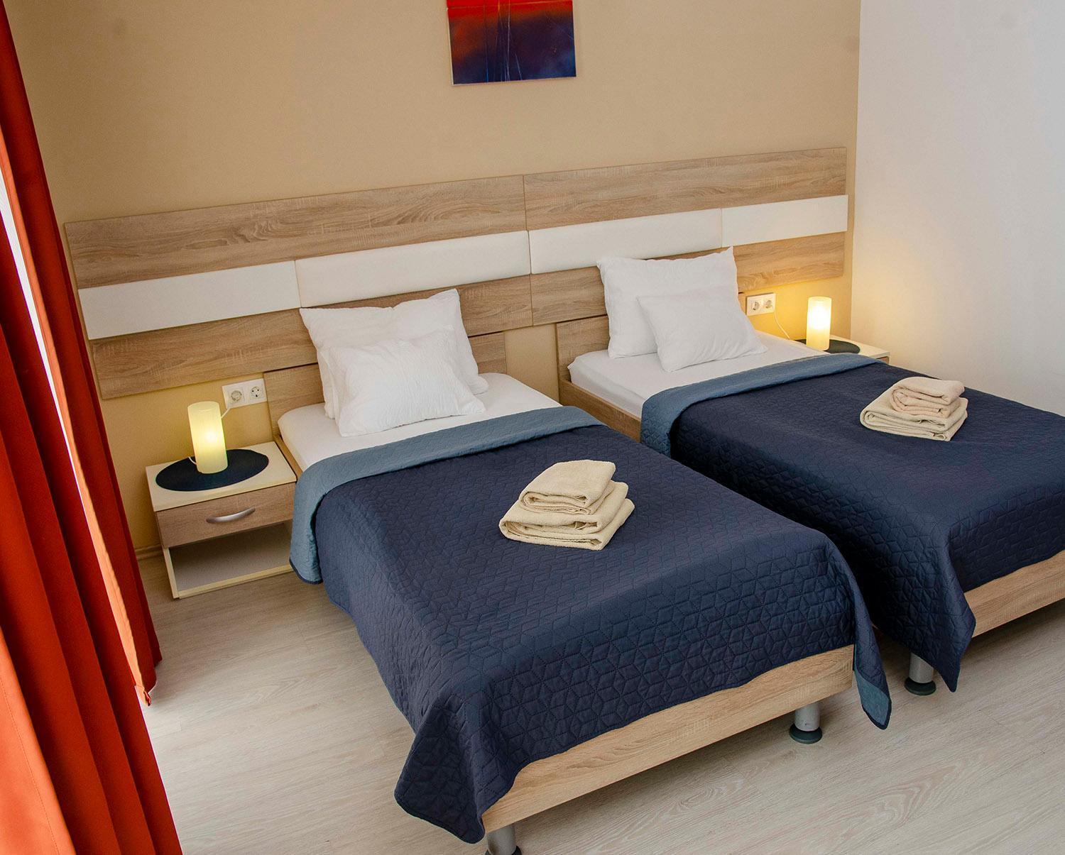 Hotel Pallone بالاتونفوريد المظهر الخارجي الصورة