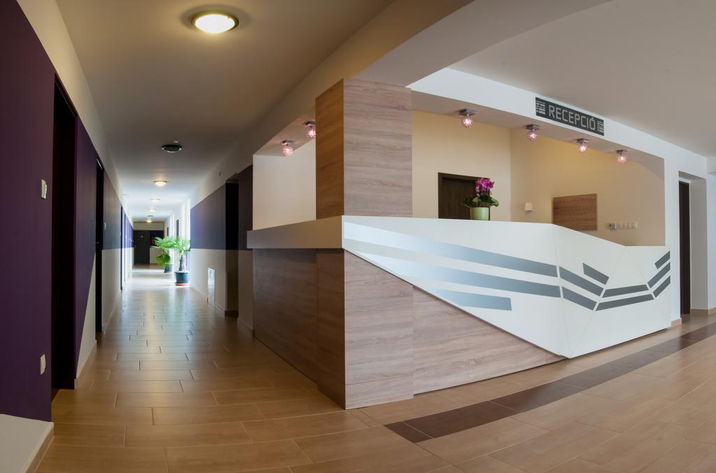Hotel Pallone بالاتونفوريد المظهر الخارجي الصورة